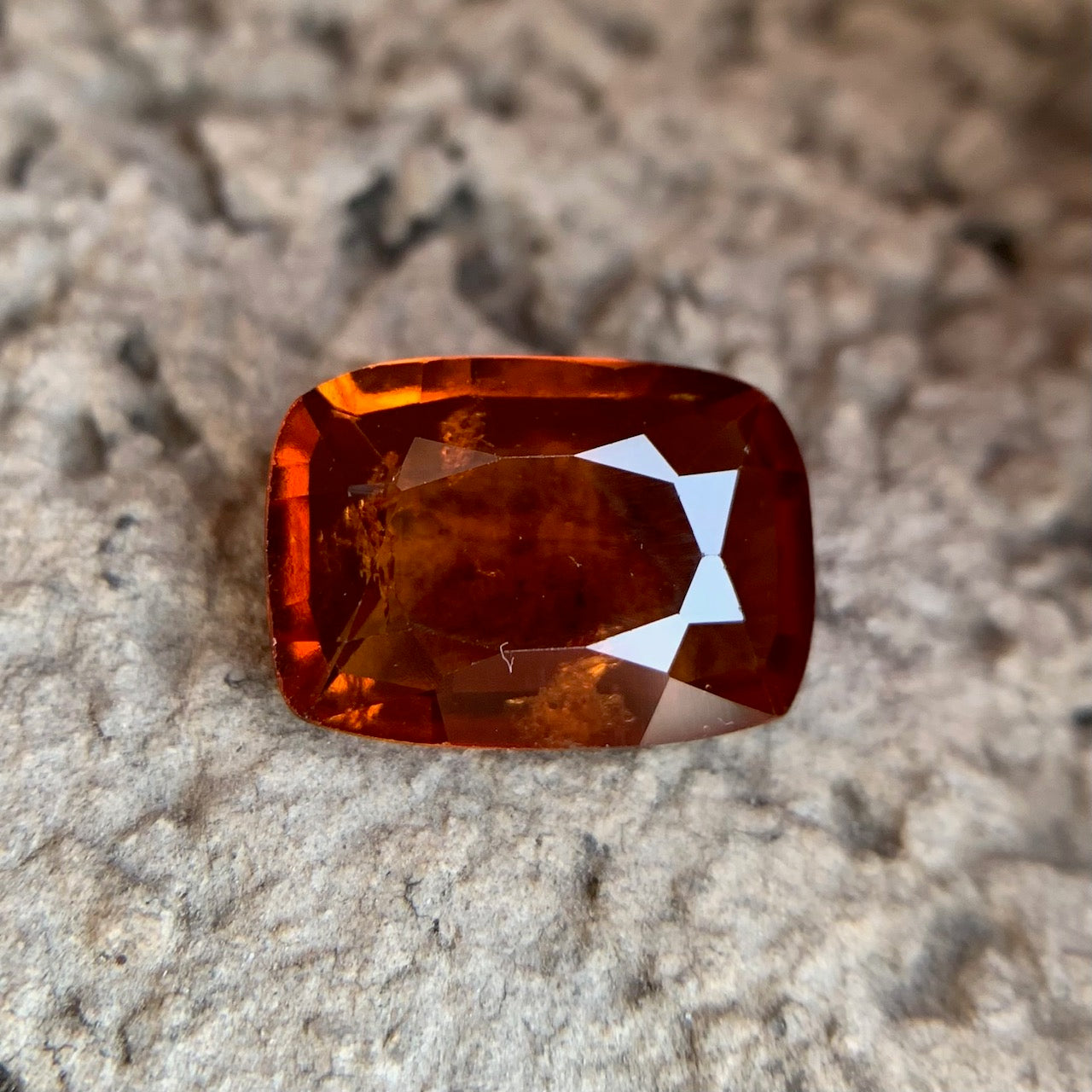 Natural Hessonite Garnet - 4.34 Carat/4.82 Ratti