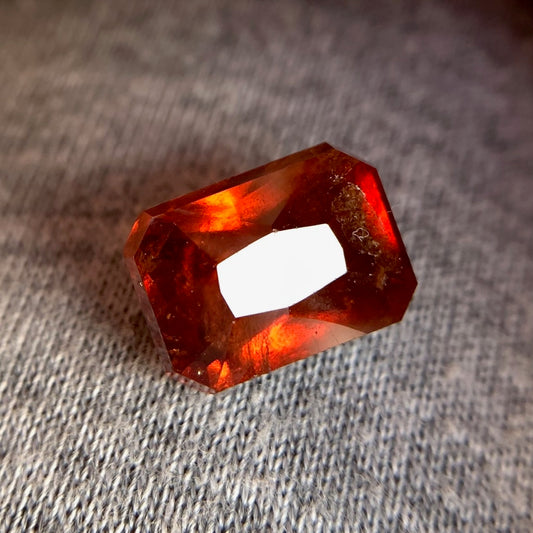 Natural Hessonite Garnet - 7.30 Carat/8.14 Ratti