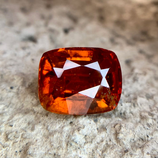 Natural Hessonite Garnet - 4.30 Carat/4.80 Ratti