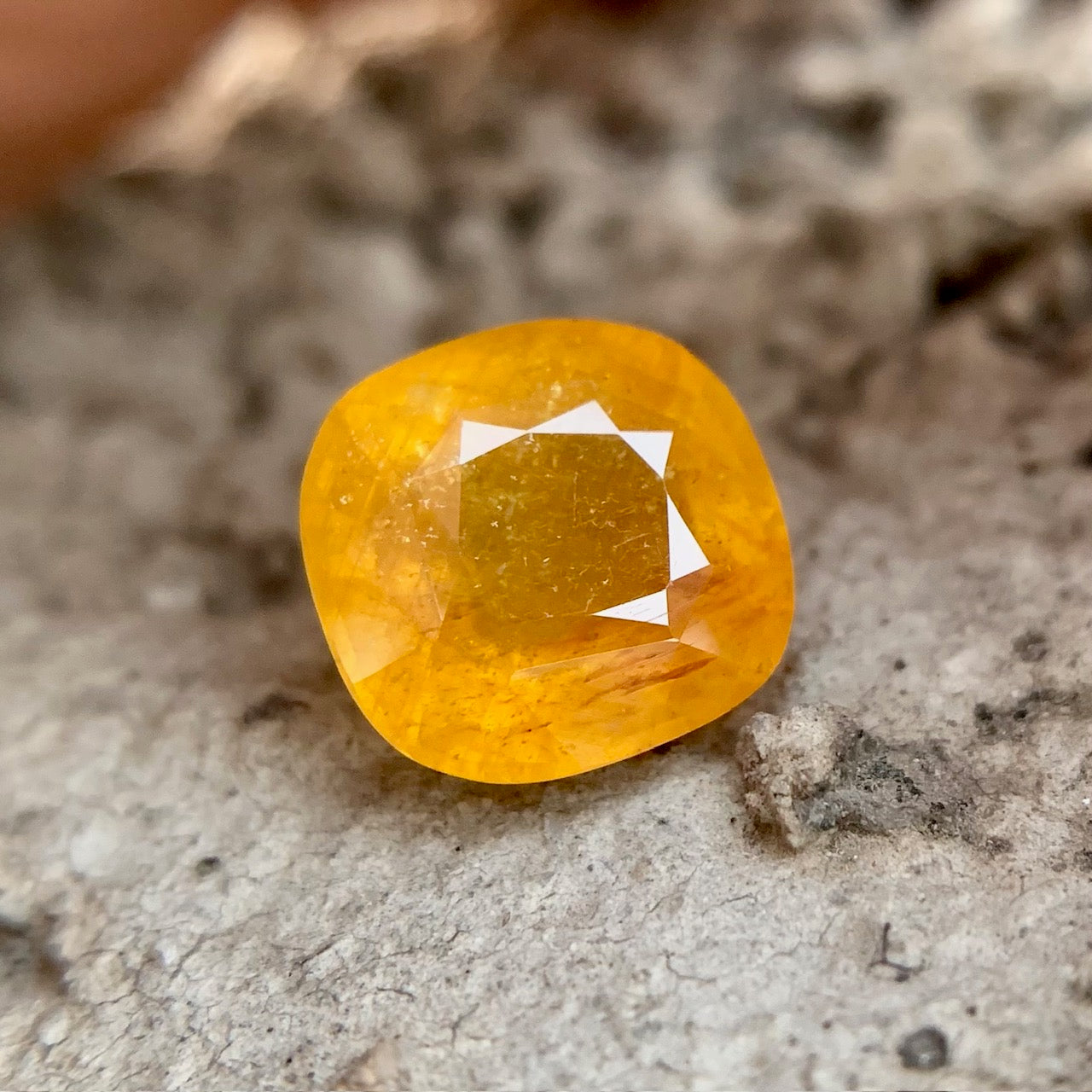 Natural Yellow Sapphire - 5.82 Carat/6.46 Ratti