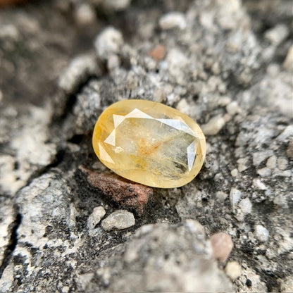 Natürlicher gelber Saphir – 5,80 Karat/6,44 Ratti