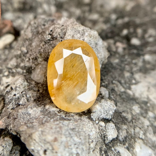 Natural Yellow Sapphire - 5.70 Carat/6.33 Ratti