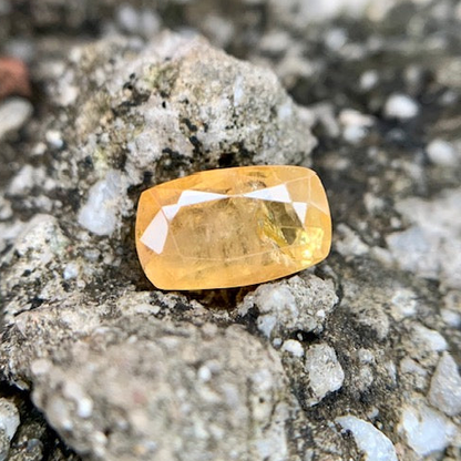 Natural Yellow Sapphire - 5.20 Carat