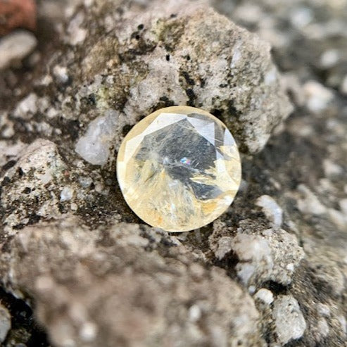 Natural Yellow Sapphire - 2.25 Carat/2.50 Ratti