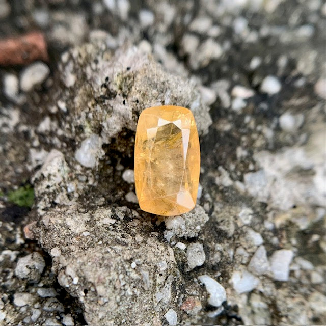 Natural Yellow Sapphire - 5.20 Carat