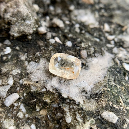 Natural Yellow Sapphire - 1.70 Carat/1.88 Ratti