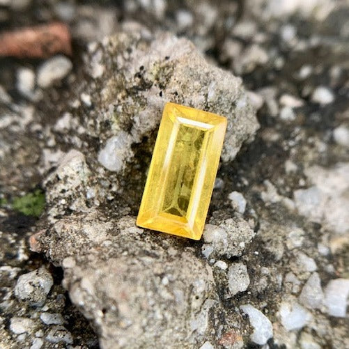 Natural Yellow Sapphire - 3.45 Carat/3.83 Ratti