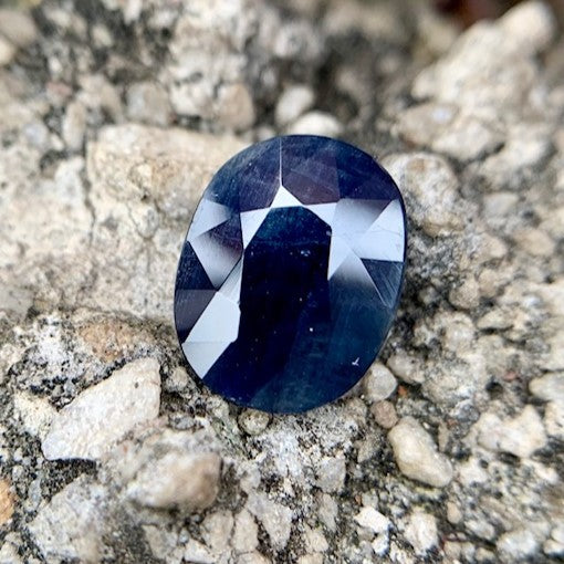 Natural Blue Sapphire - 5.56 Carats/6.17 Ratti