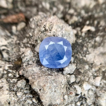 Natürlicher blauer Saphir – 8,85 Karat/9,82 Ratti