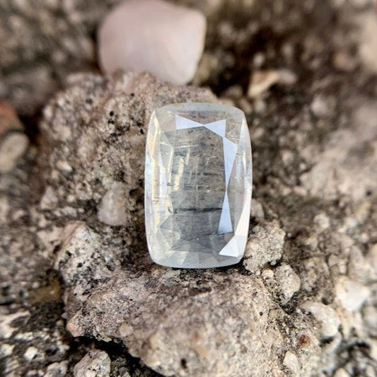 Natural Sapphire (Pitambari) - 6.65 Carats/7.38 Ratti