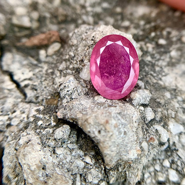 Natural Ruby - 6.50 Carats/7.22 Ratti