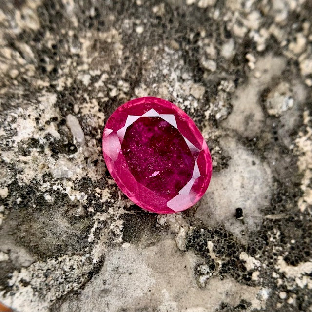 Natural Ruby - 3.95 Carats/4.38 Ratti