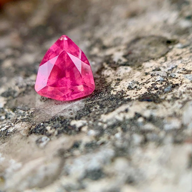 Natural Ruby - 2.80 Carats/3.10 Ratti