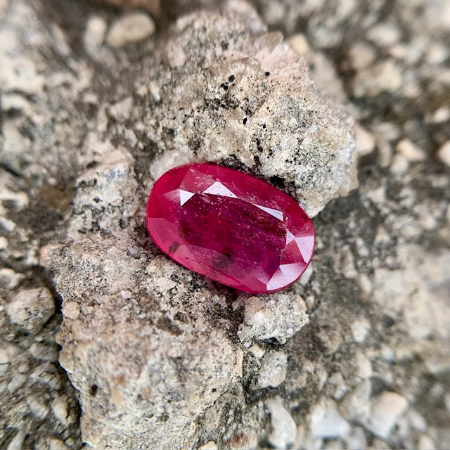 Natural Ruby - 4.45 Carats/4.94 Ratti