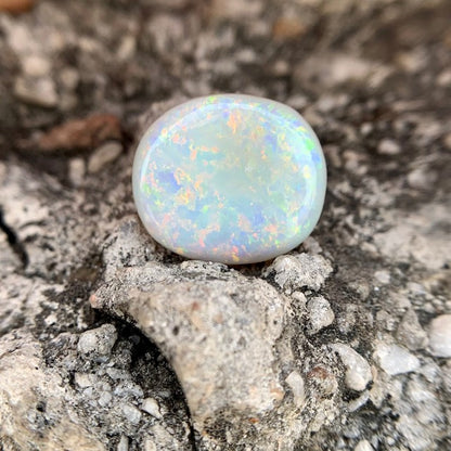 Natürlicher Feueropal - 8,25 Karat/9,15 Ratti