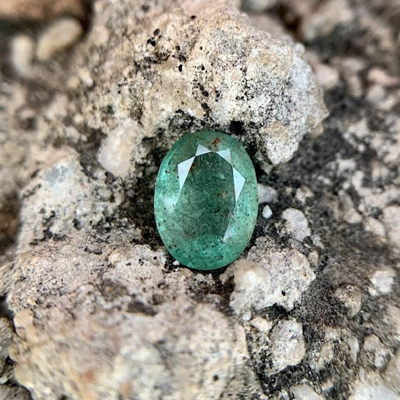 Natural Emerald - 1.45 carat/1.61 Ratti