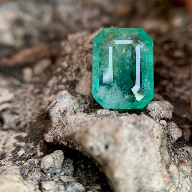 Natural Emerald - 6.25 carat/6.94 Ratti