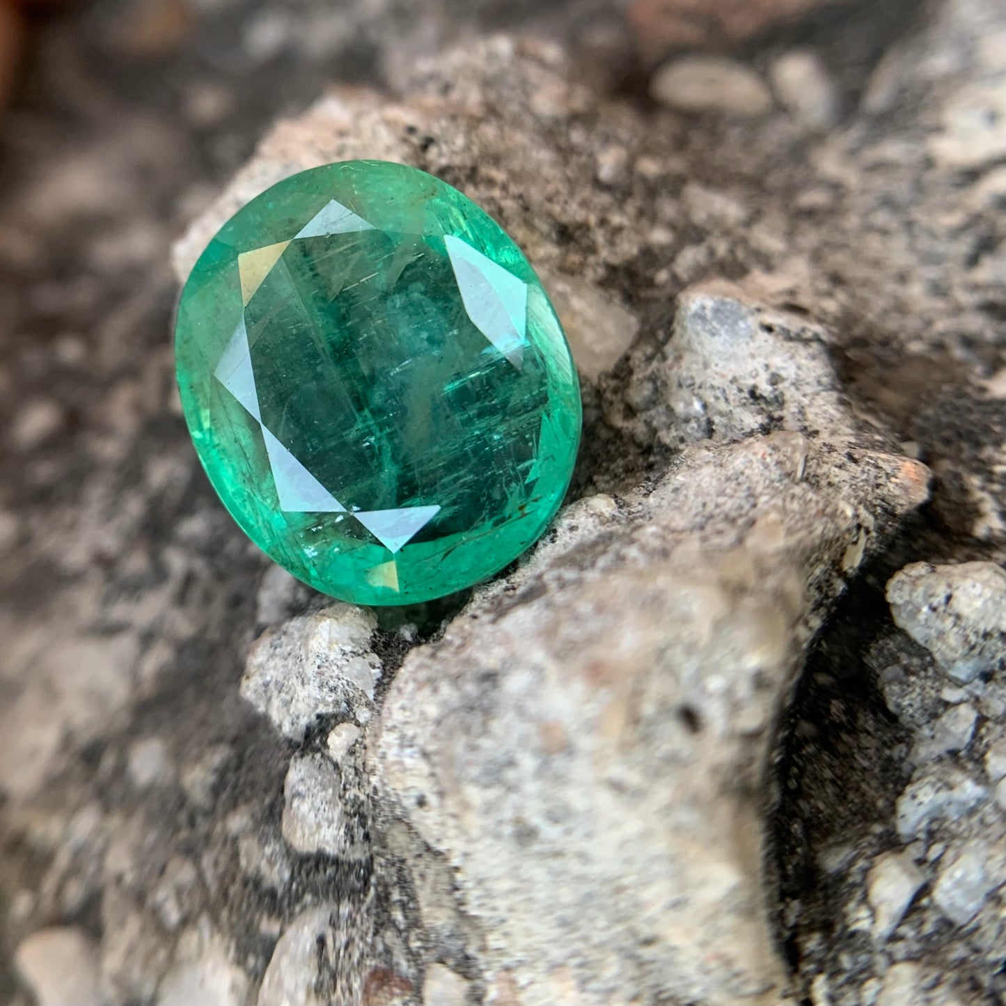 Zambian Emerald - 5.78 carat/6.42 Ratti