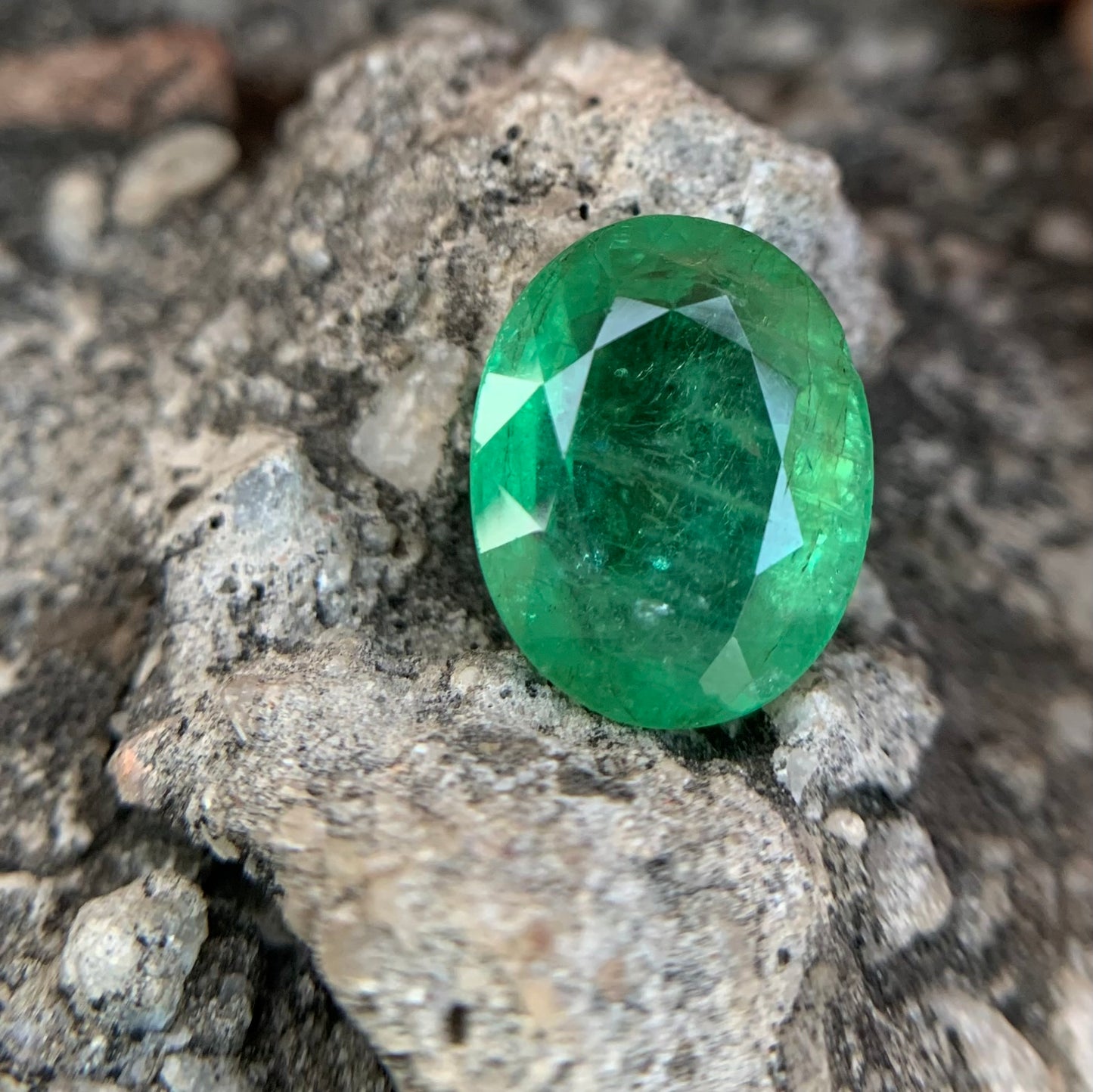 Zambian Emerald - 4.95 carat/5.50 Ratti