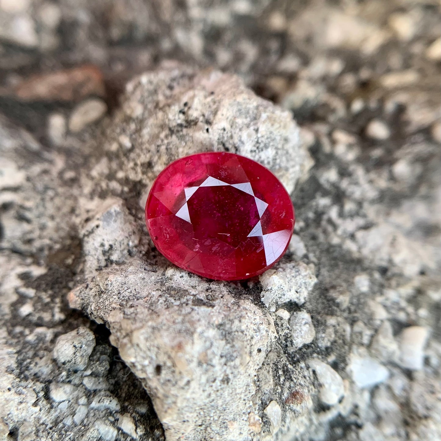 Natural Ruby - 7.30 Carats/8.10 Ratti