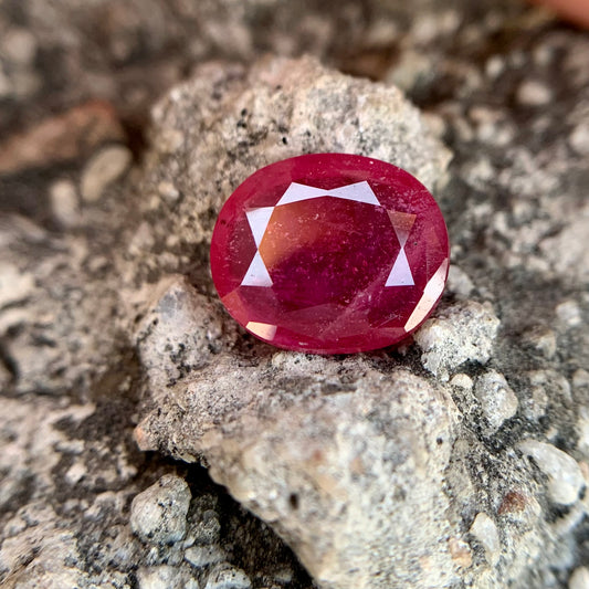 Natural Ruby - 8.00 Carats/8.88 Ratti