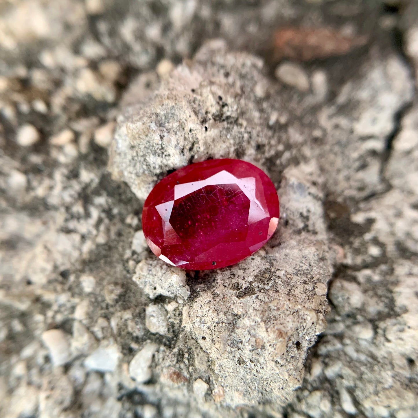 Natural Ruby - 6.65 Carats/7.38 Ratti