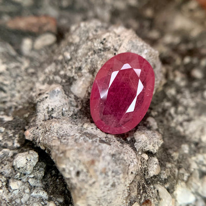 Natural Ruby - 4.20 Carats/4.66 Ratti