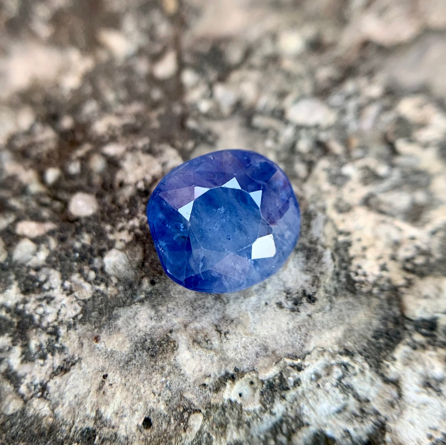 Natural Blue Sapphire - 4.55 Carats/5.05 Ratti