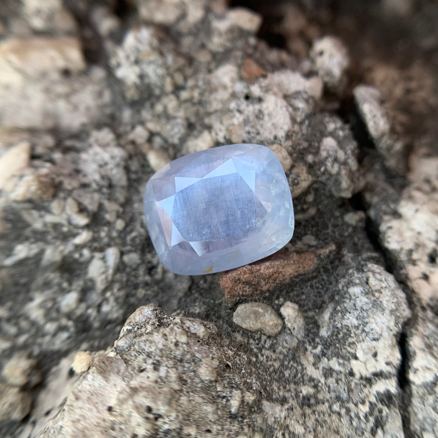 Sri Lankan Blue Sapphire - 8.20 Carats/9.10 Ratti