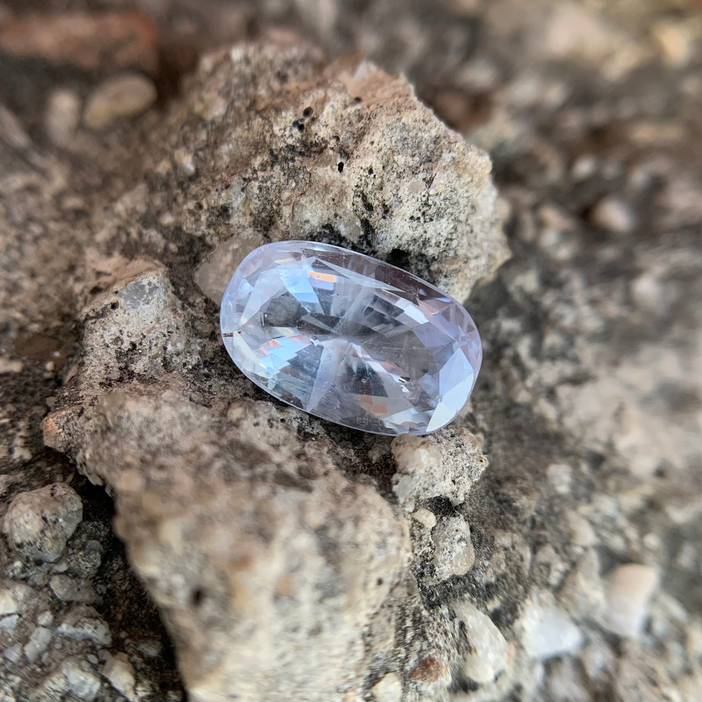 Unheated Blue Sapphire - 4.50 Carats/5.00 Ratti