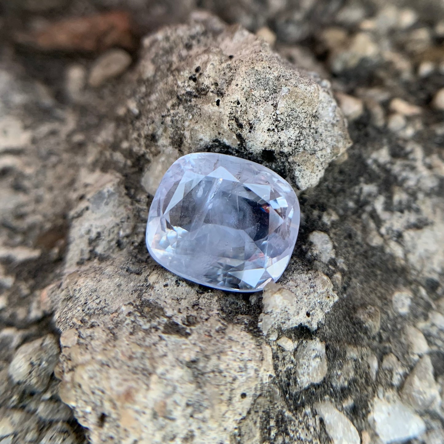 Unheated Blue Sapphire - 4.96 Carats/5.50 Ratti