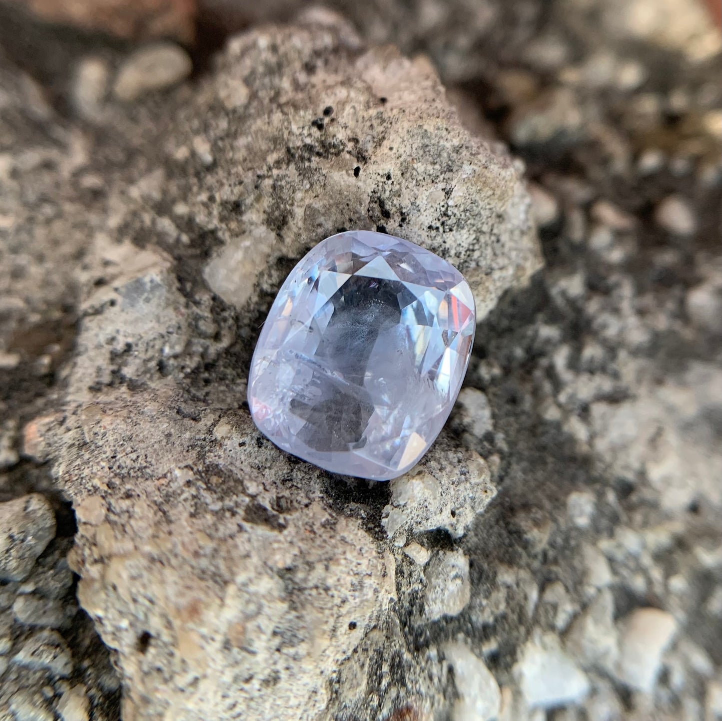 Unheated Blue Sapphire - 4.96 Carats/5.50 Ratti