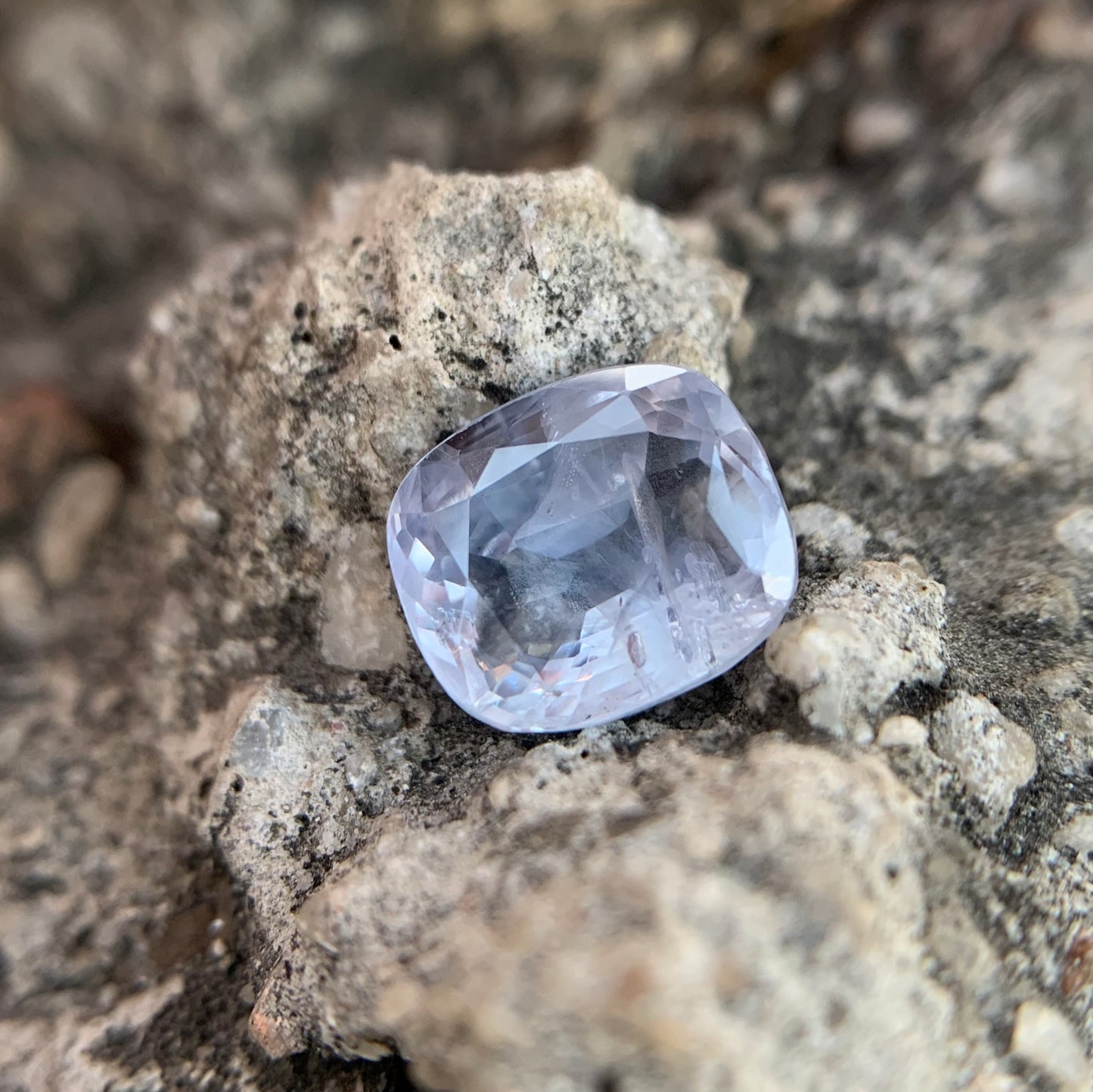 Unheated Blue Sapphire - 4.96 Carats/5.50 Ratti