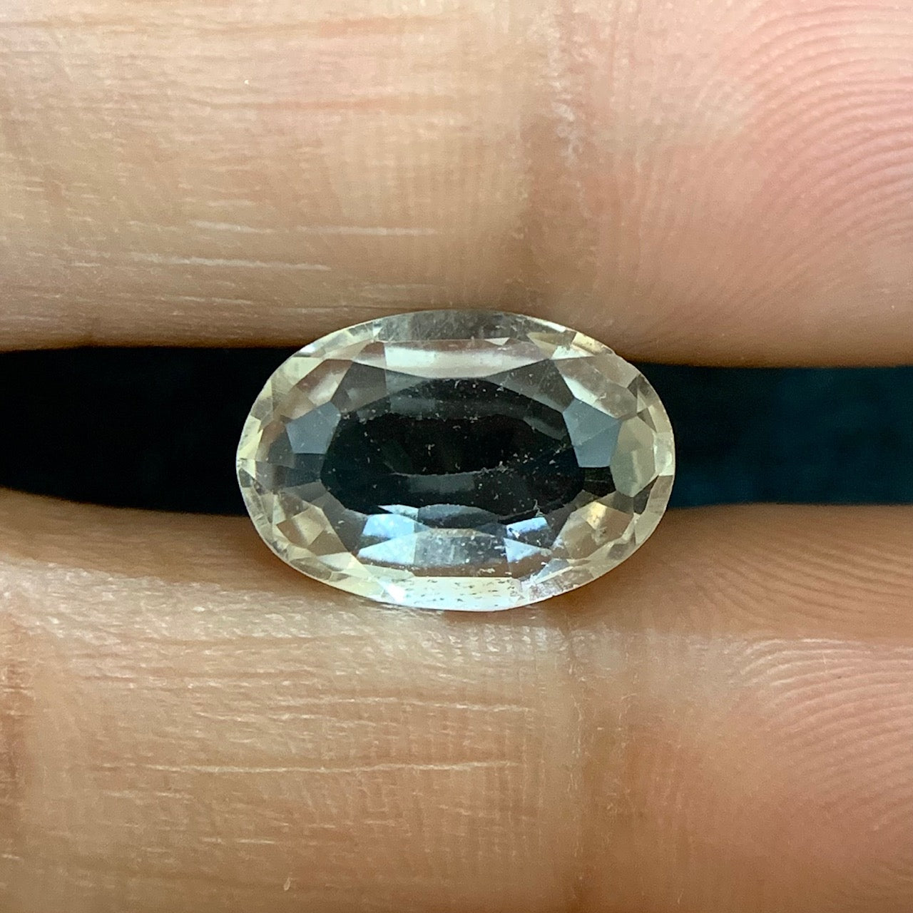 Natural White Topaz - 4.99 Carat/5.53 Ratti