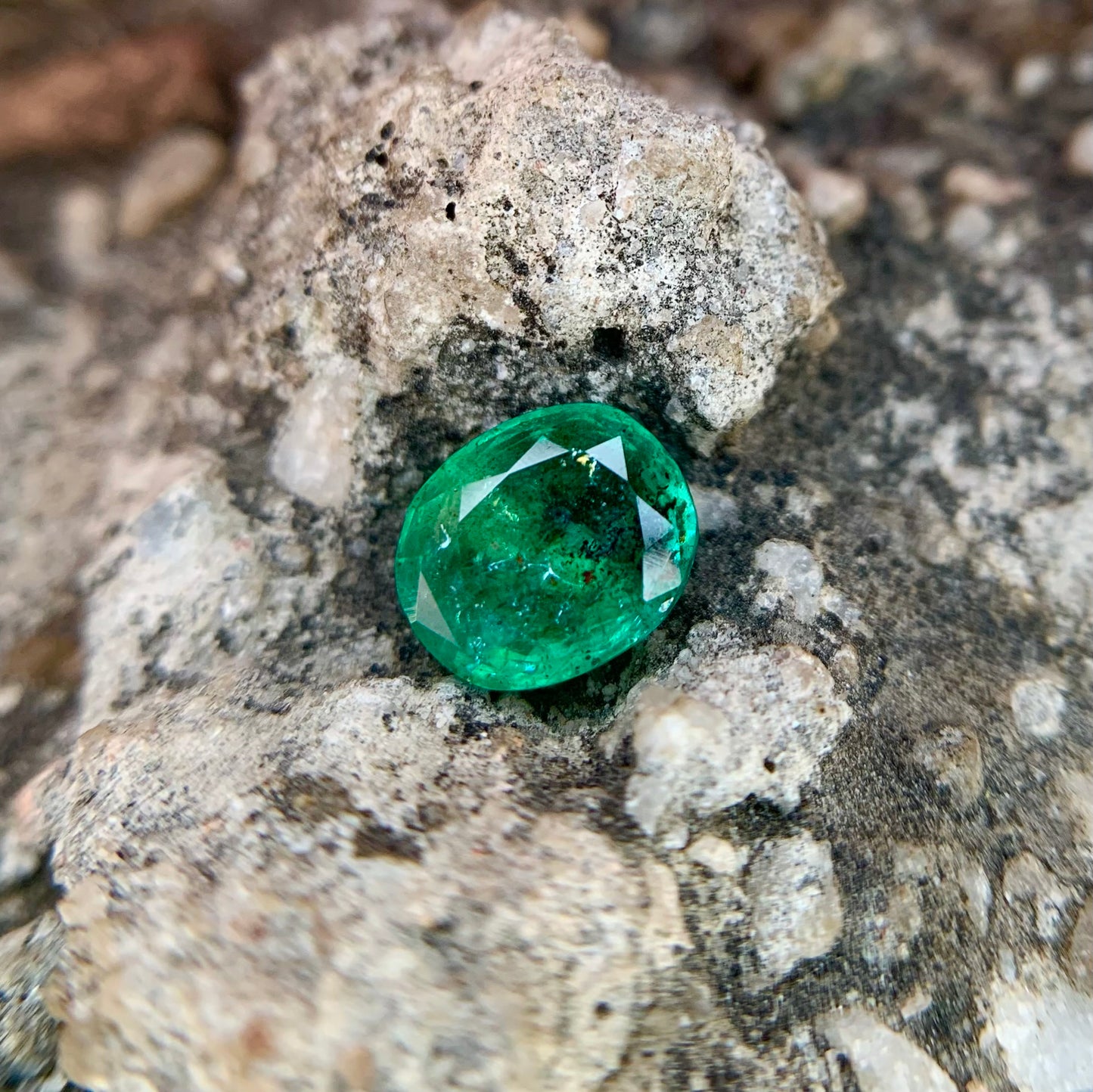 Natural Emerald - 1.50 carat/1.66 Ratti