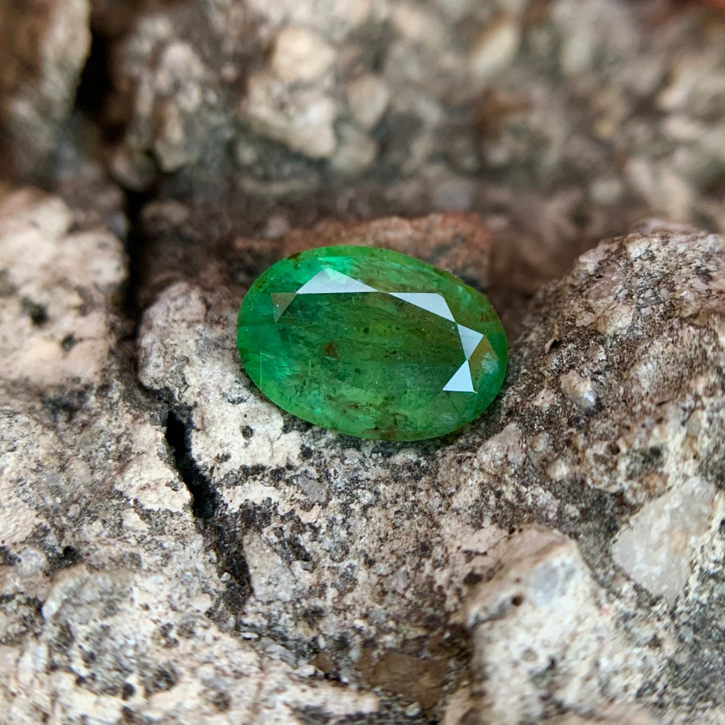 Zambian Emerald - 2.20 carat/2.44 Ratti