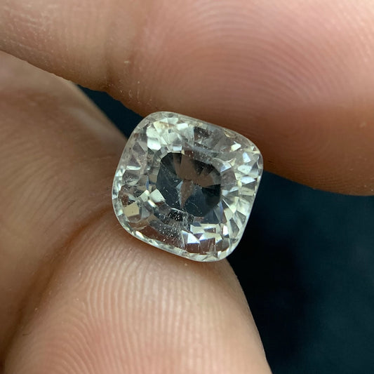 Natural White Topaz - 4.72 Carat/5.23 Ratti