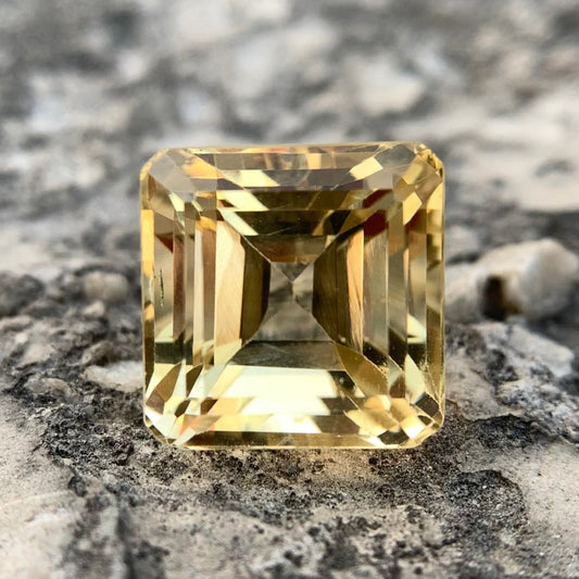 Natural Citrine - 11.75 Carat/13.04 Ratti