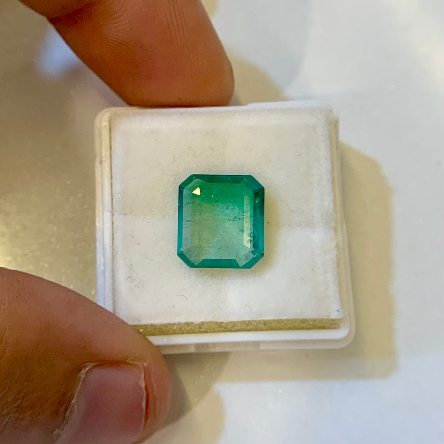 Natural Emerald -3.92 Carat/4.35 Ratti