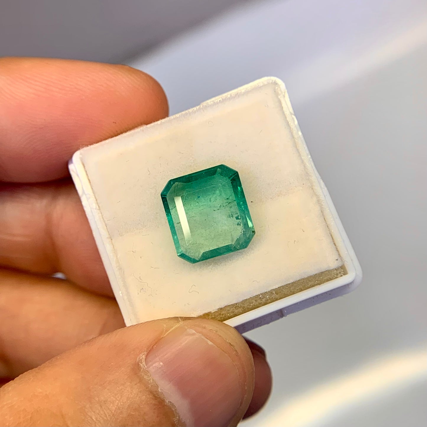 Natural Emerald -3.92 Carat/4.35 Ratti