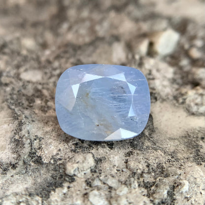 Natürlicher blauer Saphir – 7,45 Karat/8,26 Ratti