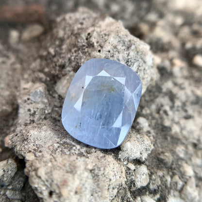 Natürlicher blauer Saphir – 7,45 Karat/8,26 Ratti