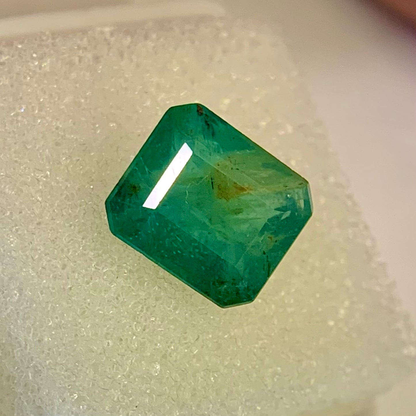 Natural Emerald -4.05 Carat/4.50 Ratti