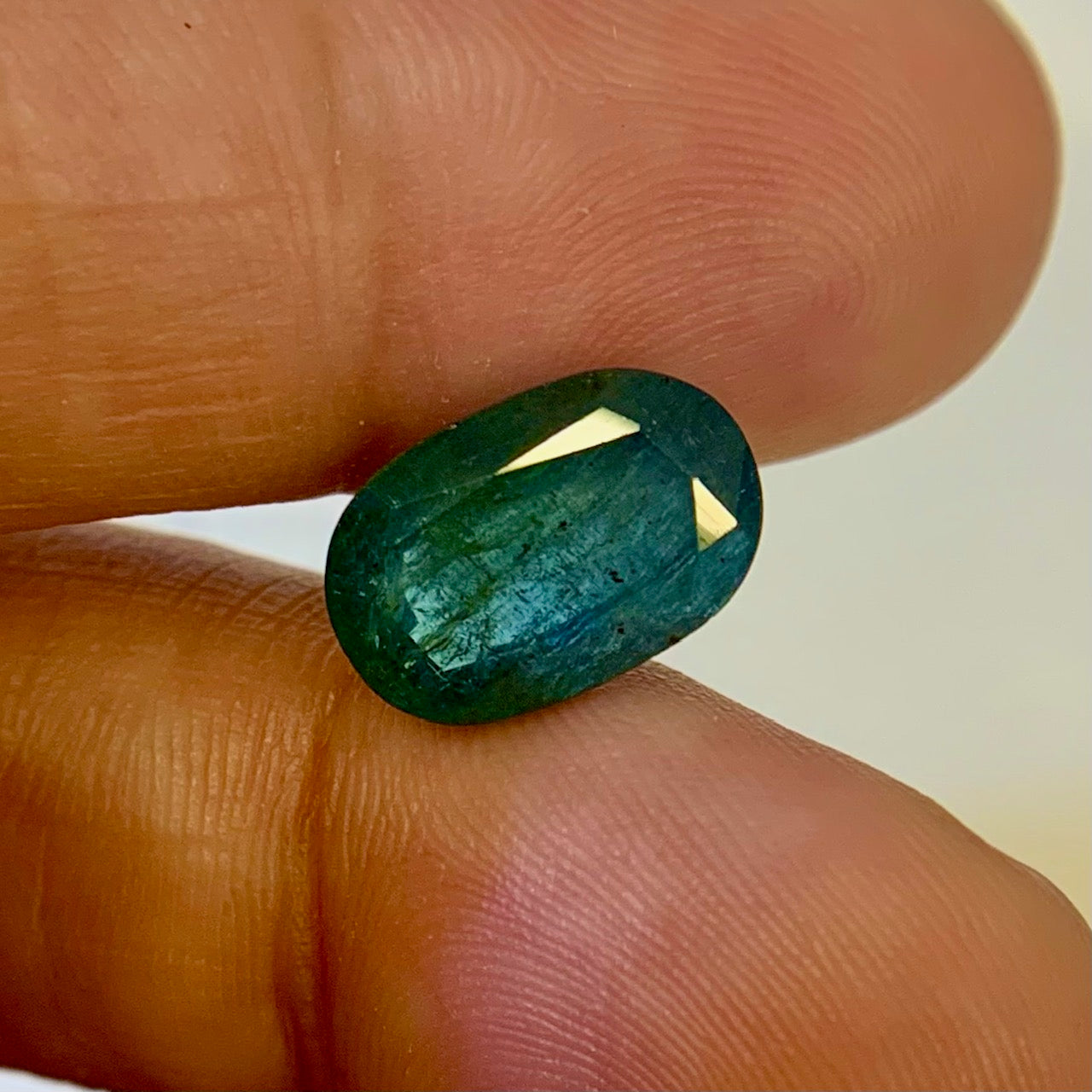 Natural Emerald -4.86 Carat/5.40 Ratti