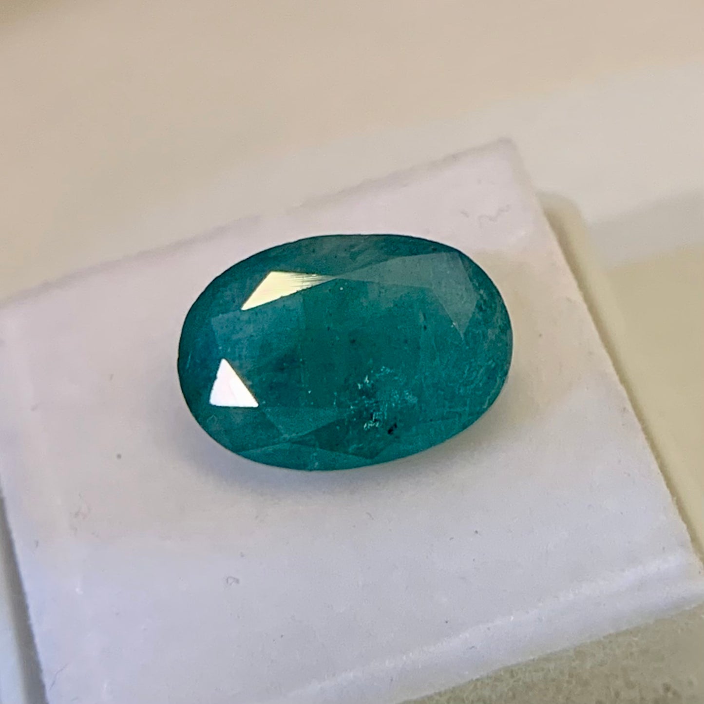 Natural Emerald -5.01 Carat/5.56 Ratti