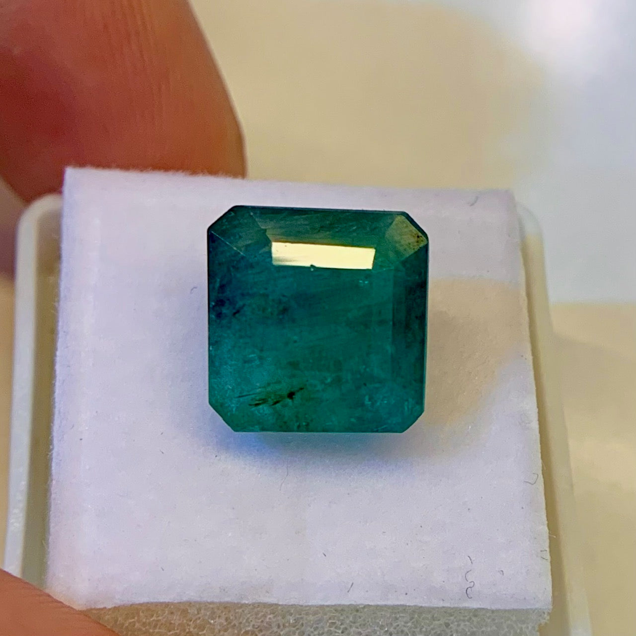Natural Emerald -7.65 Carat/8.50 Ratti