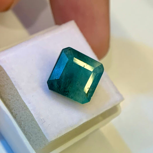 Natural Emerald -7.65 Carat/8.50 Ratti