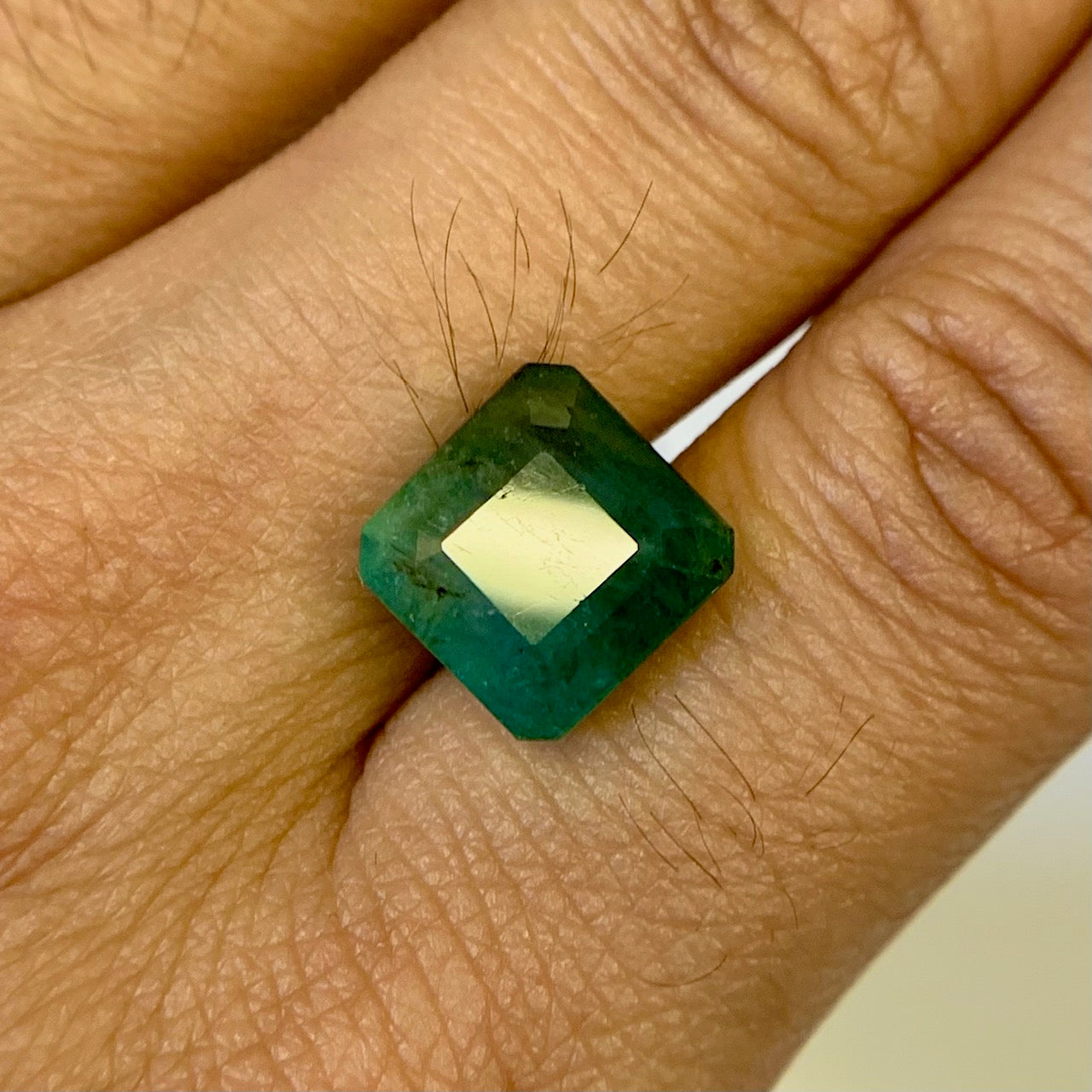 Natural Emerald -7.65 Carat/8.50 Ratti