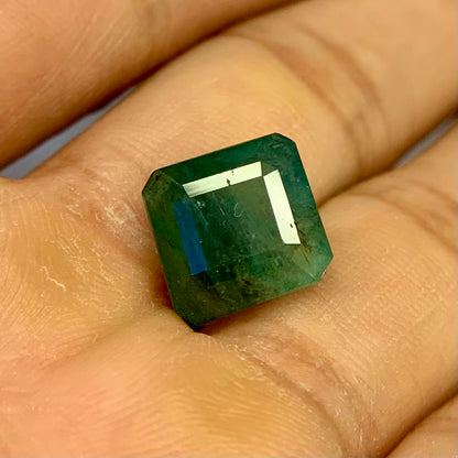 Natural Emerald -7.65 Carat/8.50 Ratti