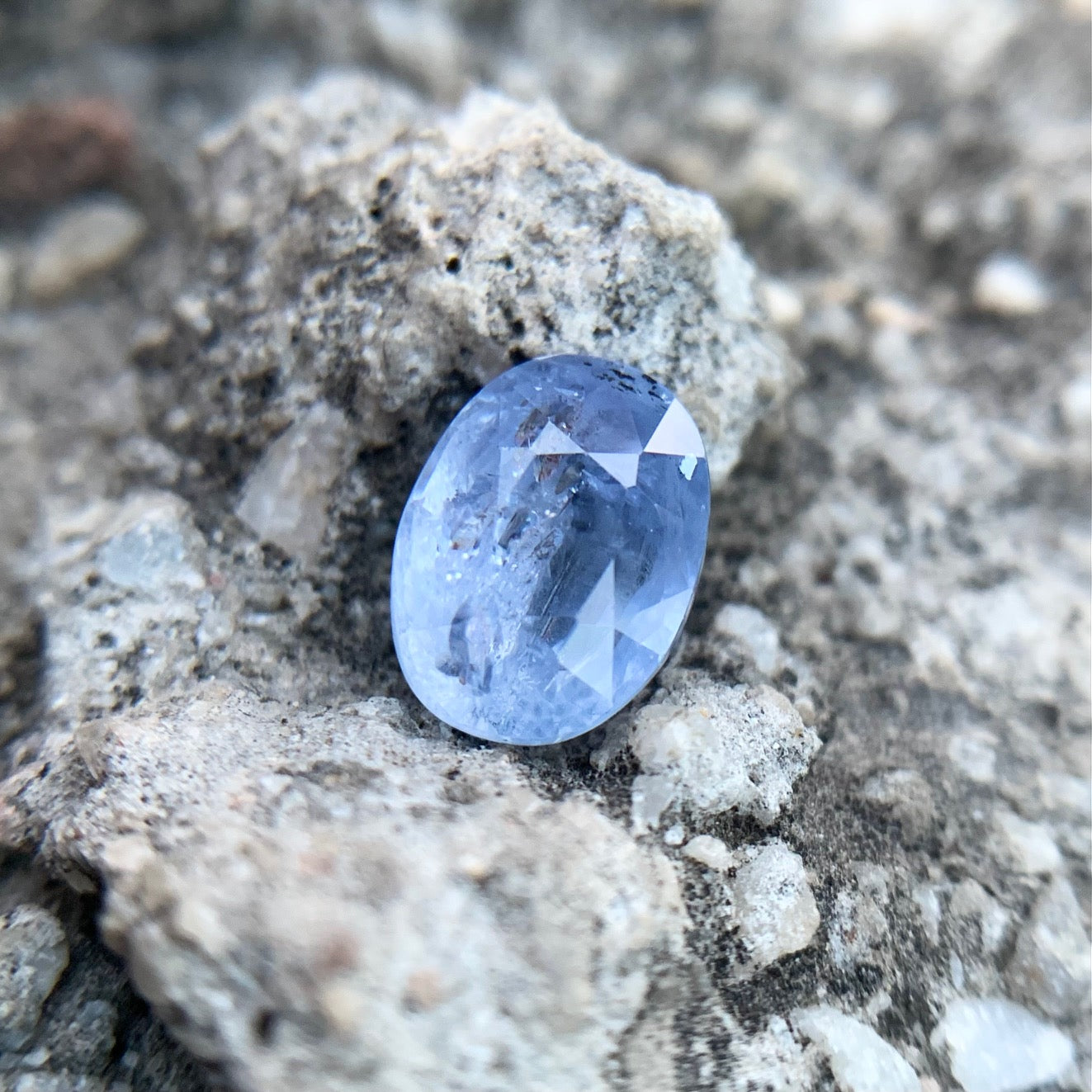 Natural Blue Sapphire - 4.10 Carats/4.55 Ratti